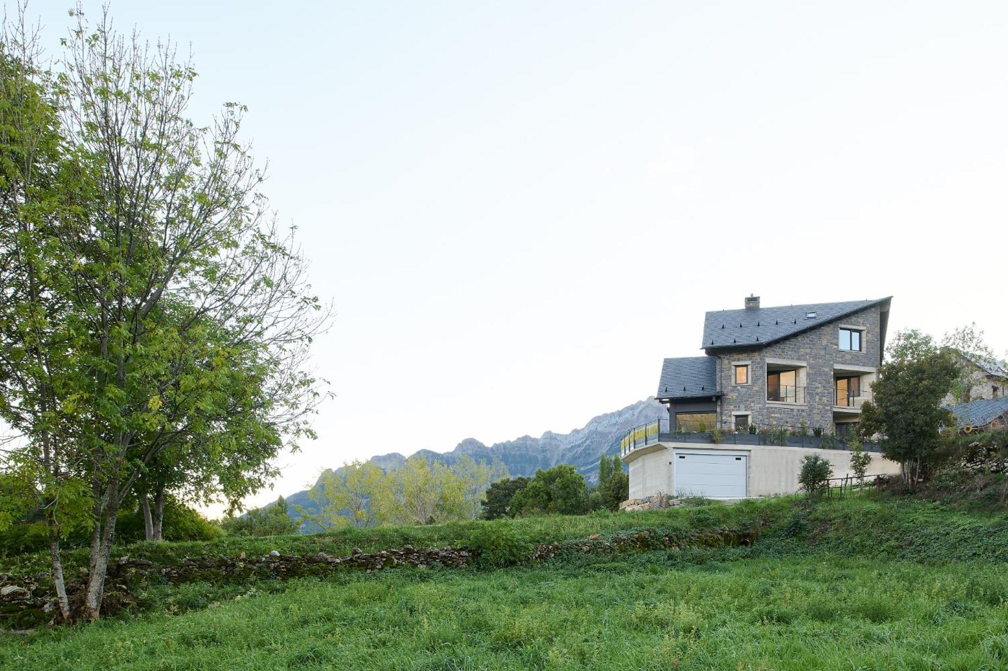 Casa De La Paz En El Valle De Tena 圣迪尼斯 外观 照片